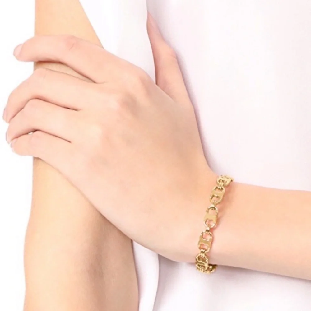 🔥🔥Tory Burch Authentic Jewelry Merchandise At Awesome Prices To Buy Now & Save